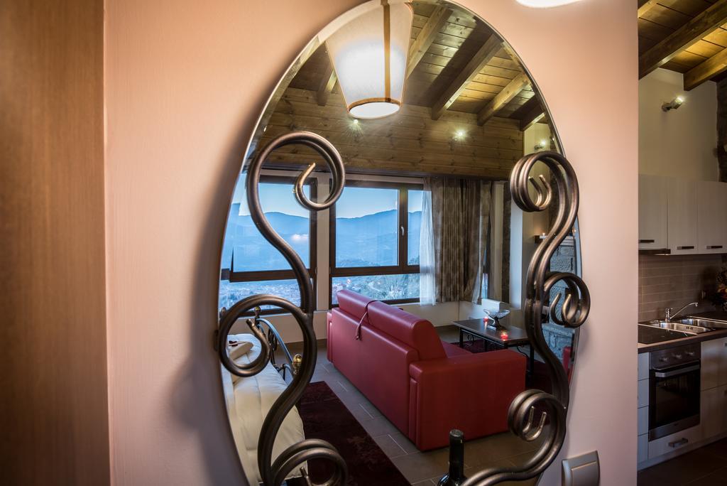 The View Village - Villas Suites & Spa Karpenisi ภายนอก รูปภาพ